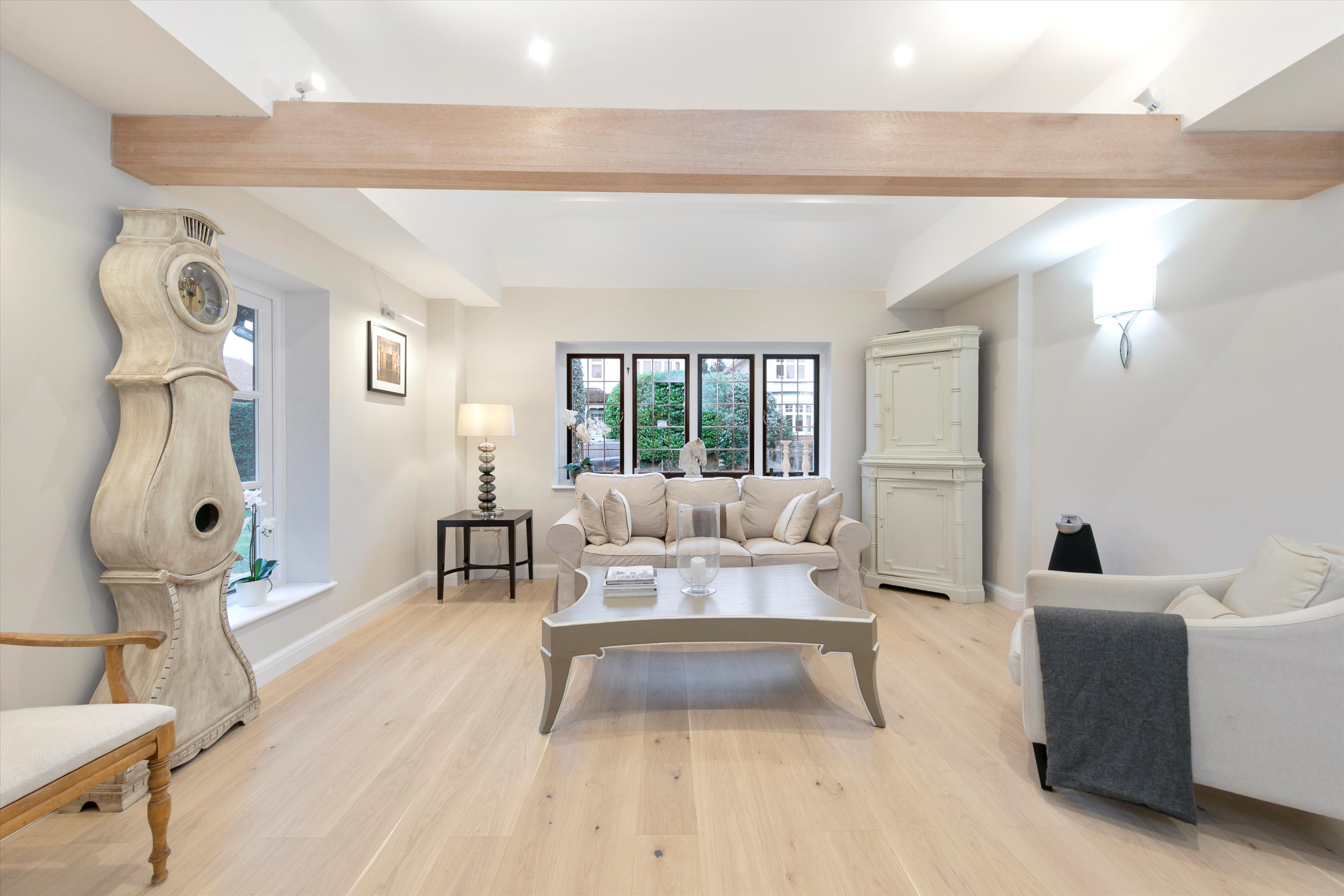 house for sale in Ennismore Avenue, Guildford, Surrey, GU1 GLD200004