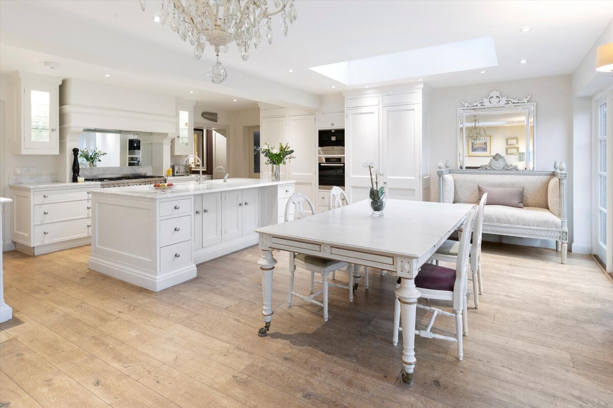 house for sale in Ennismore Avenue, Guildford, Surrey, GU1 GLD200004