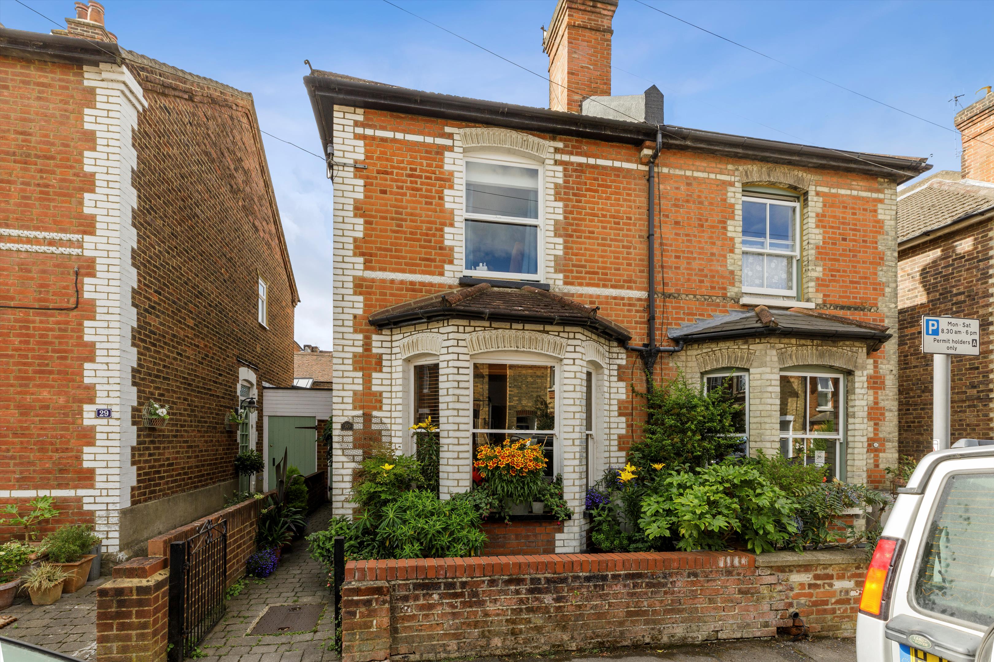 house for sale in Artillery Road, Guildford, Surrey, GU1 GLD200028