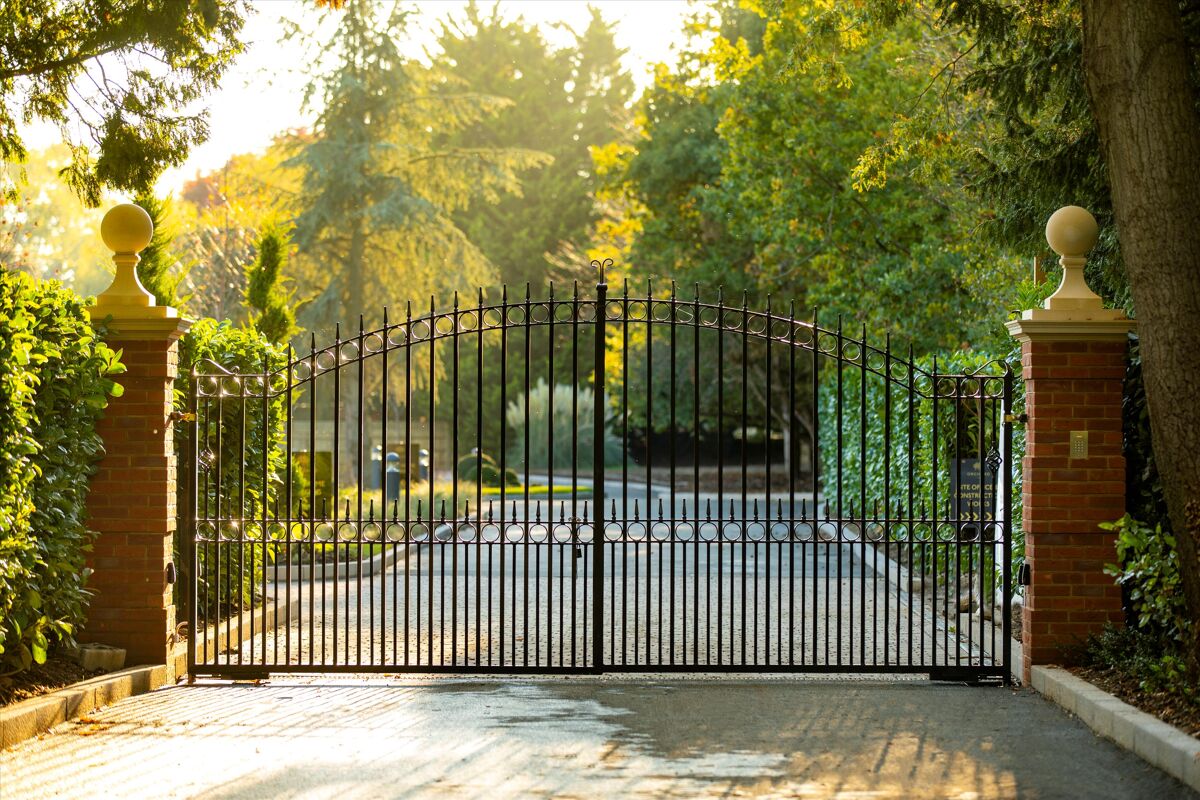 house for sale in Richmond House, Orchard Lea Estate, Drift Road, Winkfield, Windsor, Berkshire