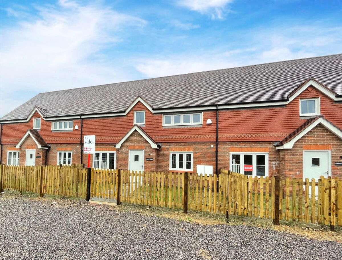 house for sale in Hurstfold Farm, Fernhurst, Nr Haslemere, GU27 GLR012041892 Knight Frank