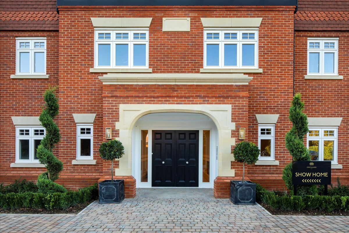 flat for sale in No. 7 The Residences, Orchard Lea Estate, Drift Road, Winkfield, Windsor