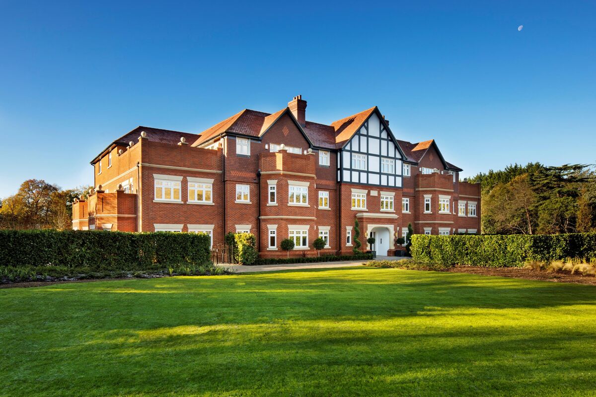 flat for sale in No. 8 The Residences, Orchard Lea Estate, Drift Road