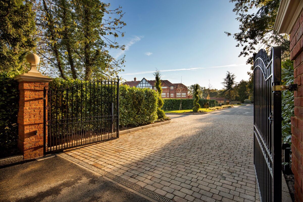 house for sale in Hampton House, Orchard Lea Estate, Drift Road, Winkfield, Windsor, Berkshire