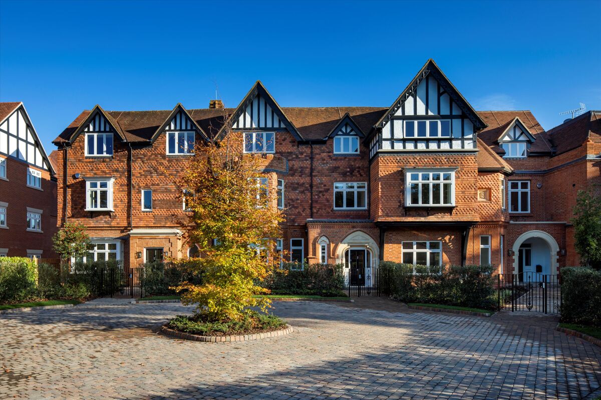 house for sale in Hampton House, Orchard Lea Estate, Drift Road