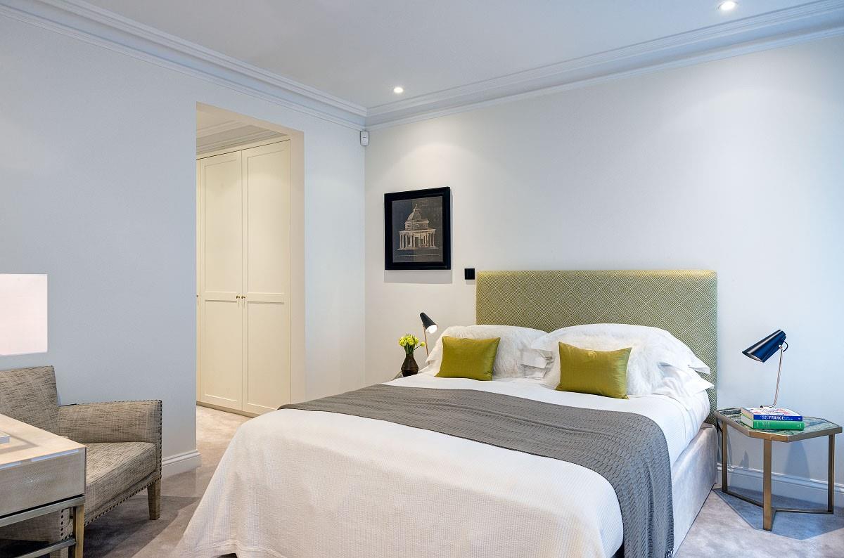 house for sale in Hadfield Place, Shooters Way, Berkhamsted, HP4