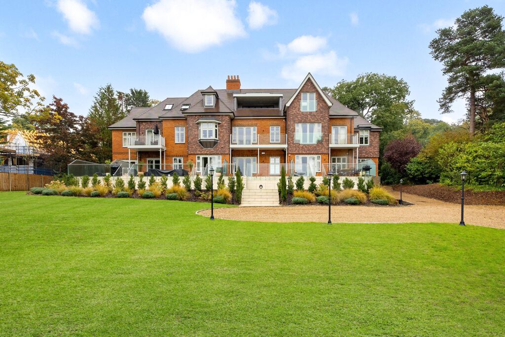 Image of Langdon Grange, Oxshott, Leatherhead, KT22