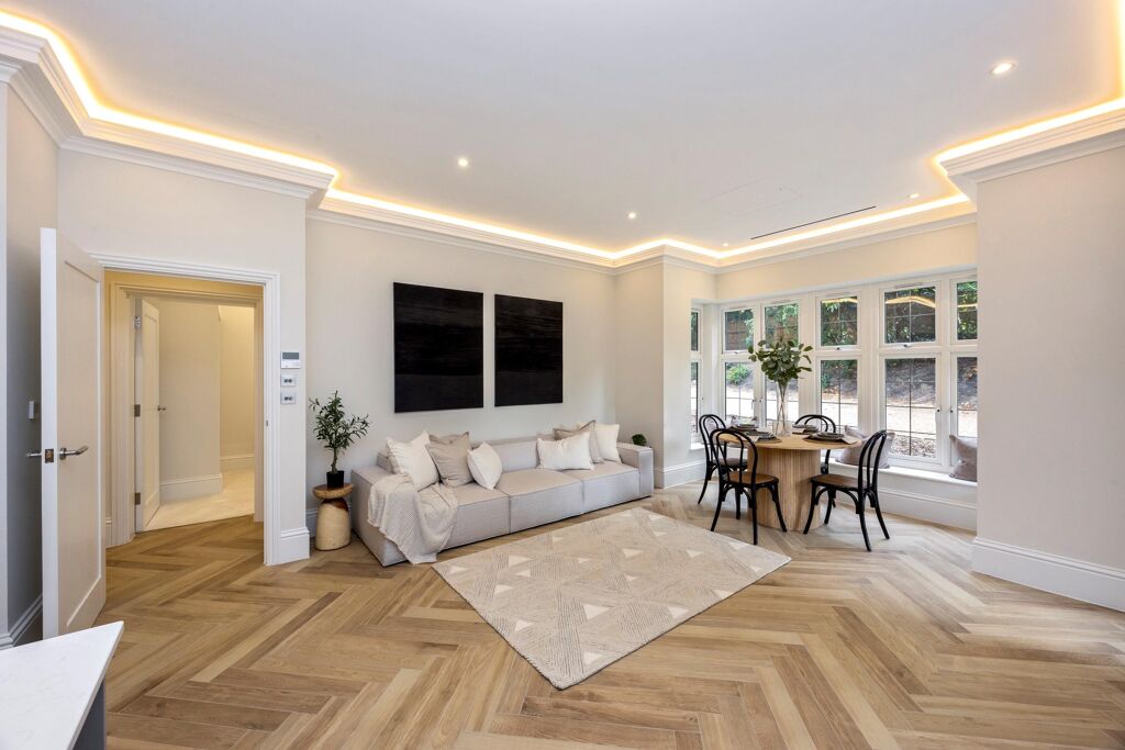 Image of Langdon Grange, Holtwood Road, Oxshott, KT22
