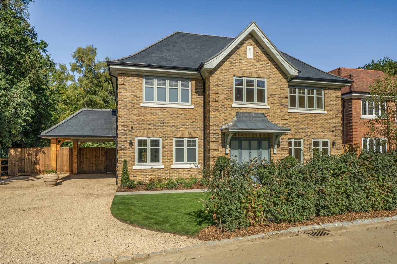Image of Peyton Place, Finchampstead, RG40.