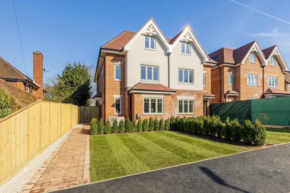 Image of Pit Farm Rise, Guildford, Surrey, GU1.