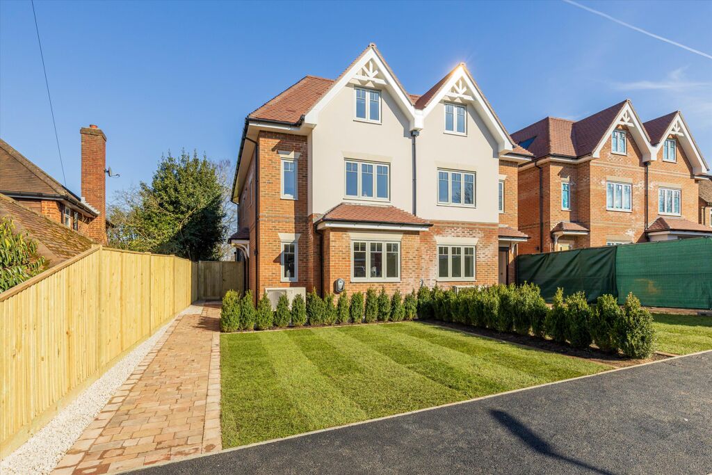 Image of Pit Farm Rise, Guildford, Surrey, GU1.