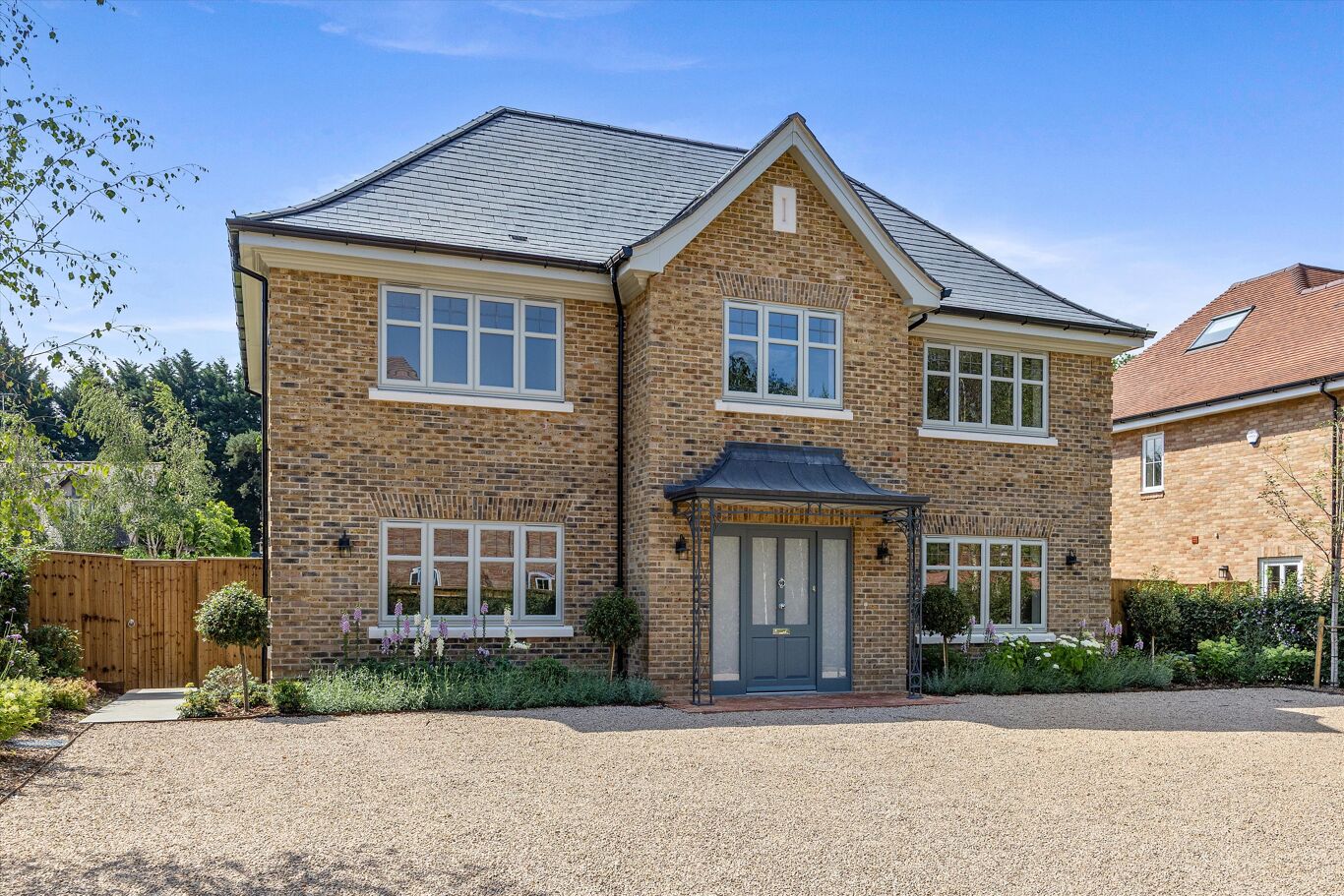 Image of Peyton Place, Finchampstead, RG40.