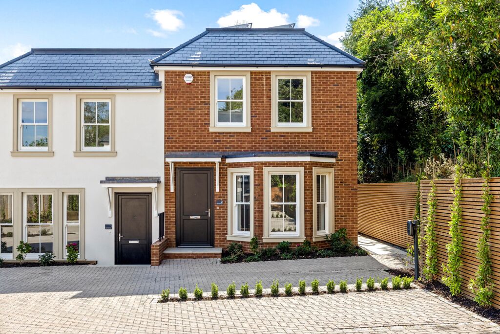 Image of Ridgeland Place, Cobham KT11