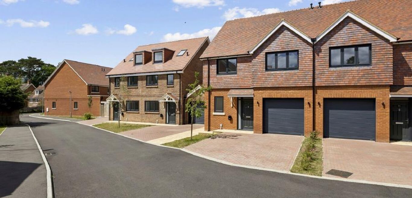 Image of Hind Gardens, London Road, Hindhead GU26.