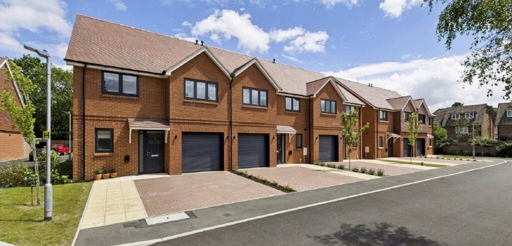 Image of Hind Gardens, London Road, Hindhead GU26.