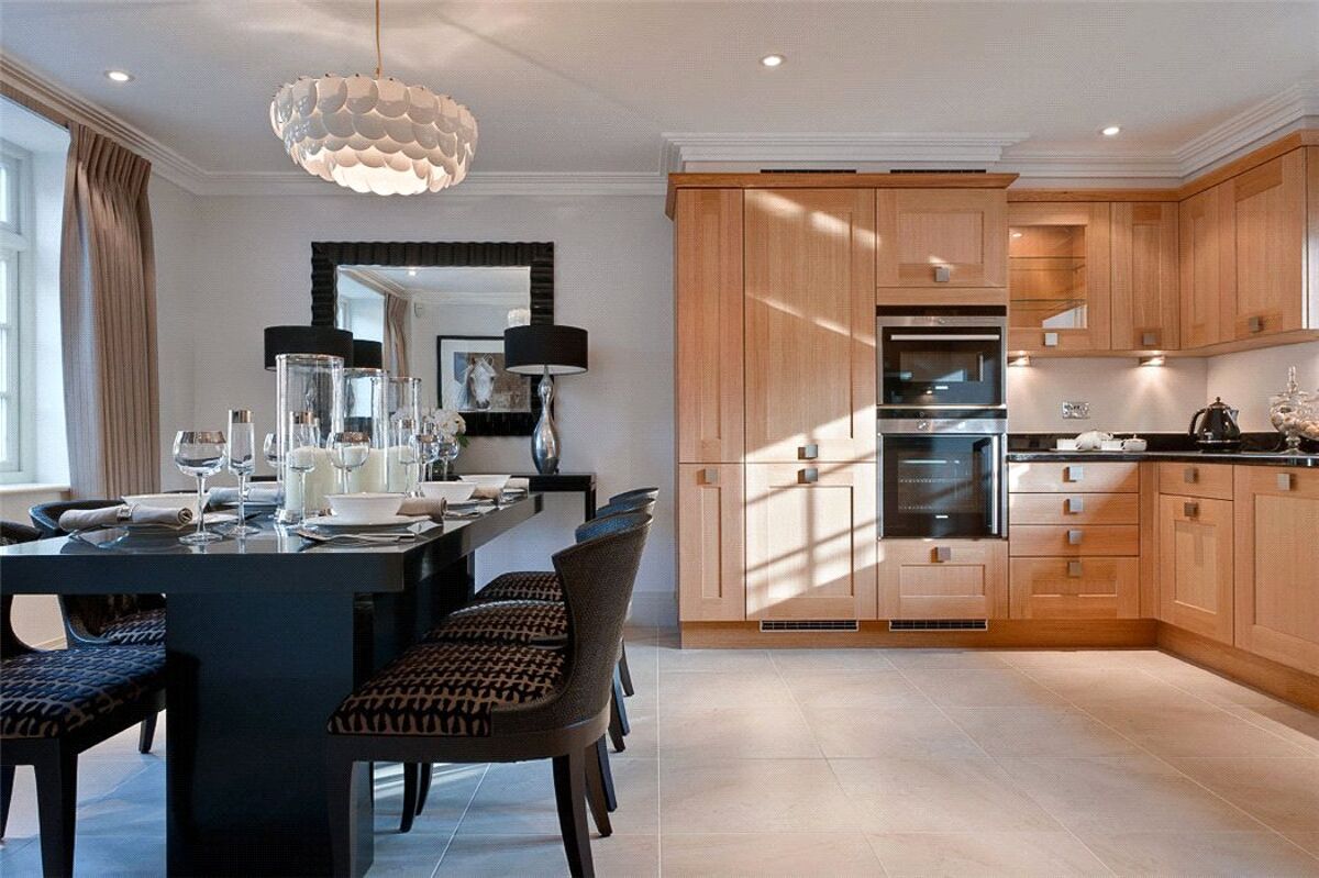 house for sale in Coach House Mews, Whiteley Village, Chestnut Avenue