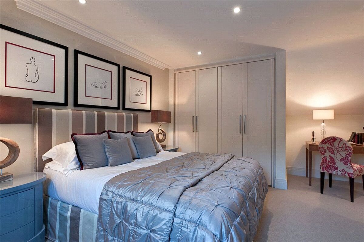 house for sale in Coach House Mews, Whiteley Village, Chestnut Avenue