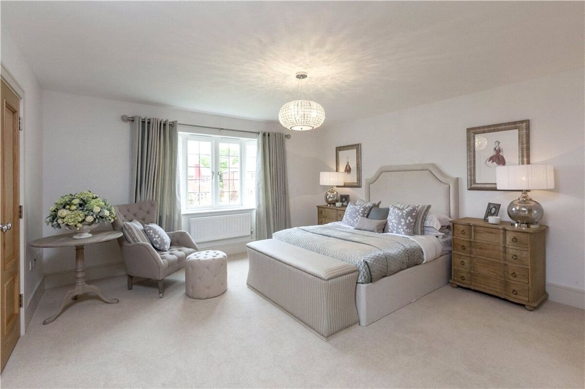 house for sale in 5 Bracken Lane, Cranleigh, Surrey, GU6 GLR140056 Knight Frank