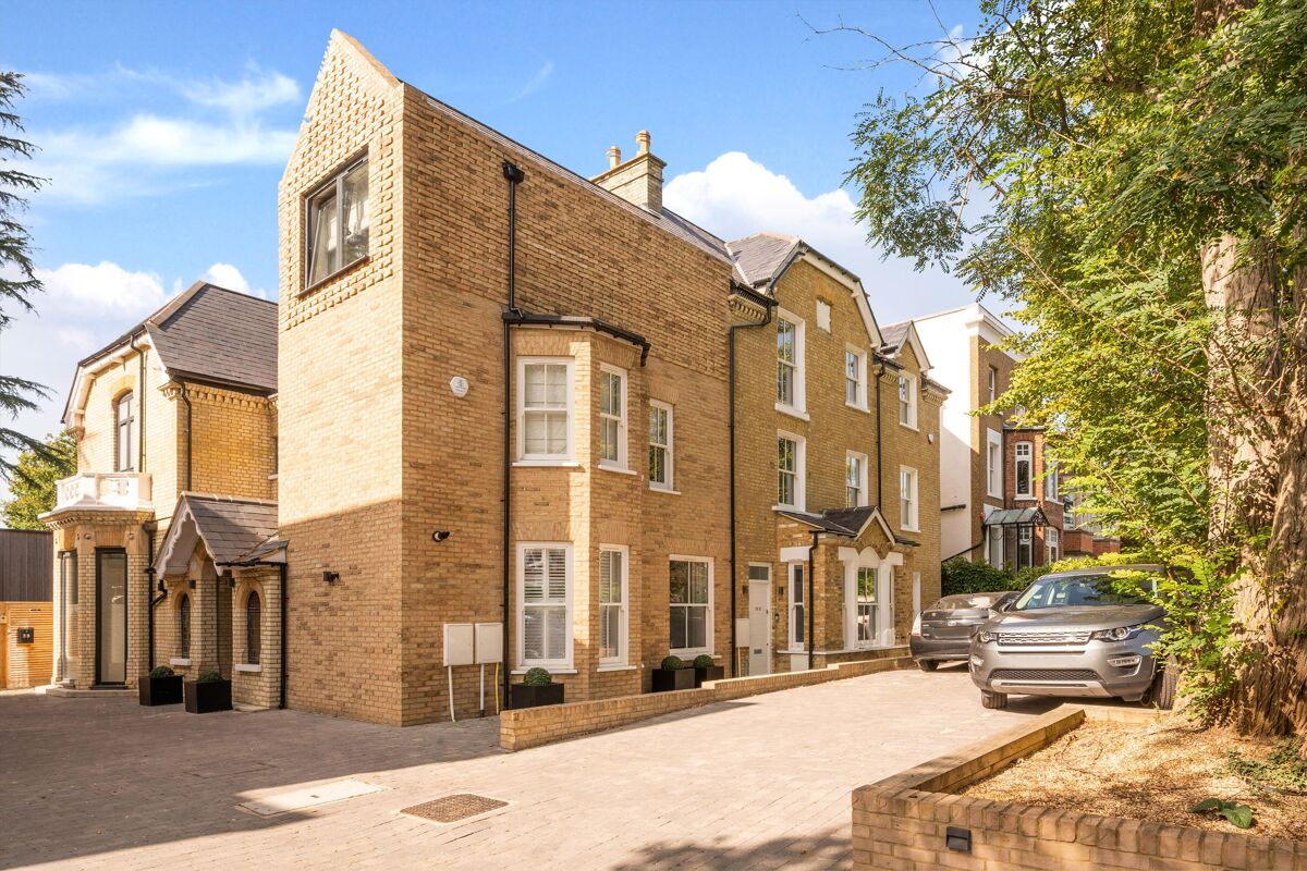house for sale in Eastern Road, London, N2 HAM012076449 Knight Frank