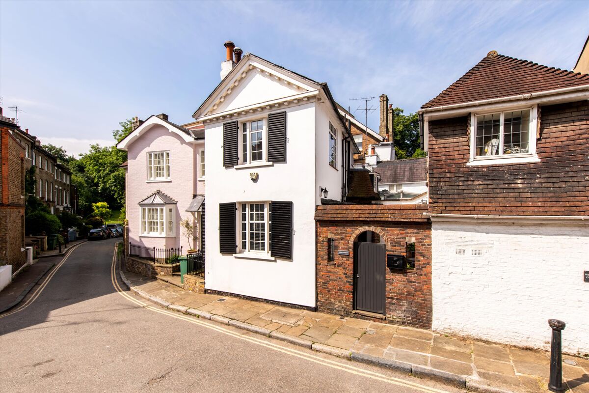 house for sale in Vale of Health, Hampstead, London, NW3 HAM012117317