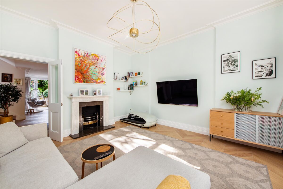 flat for sale in Pilgrims Lane, Hampstead, London, NW3 HAM012157233