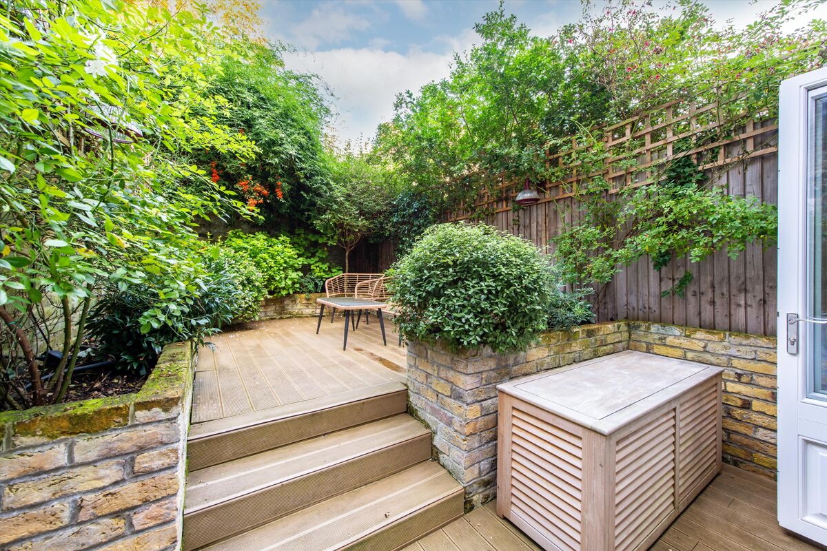 flat for sale in Pilgrims Lane, Hampstead, London, NW3 HAM012157233