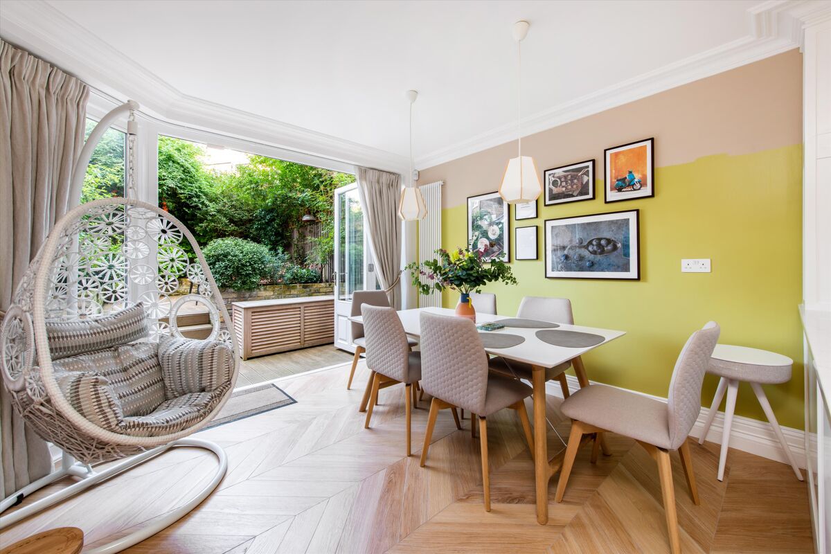 flat for sale in Pilgrims Lane, Hampstead, London, NW3 HAM012157233