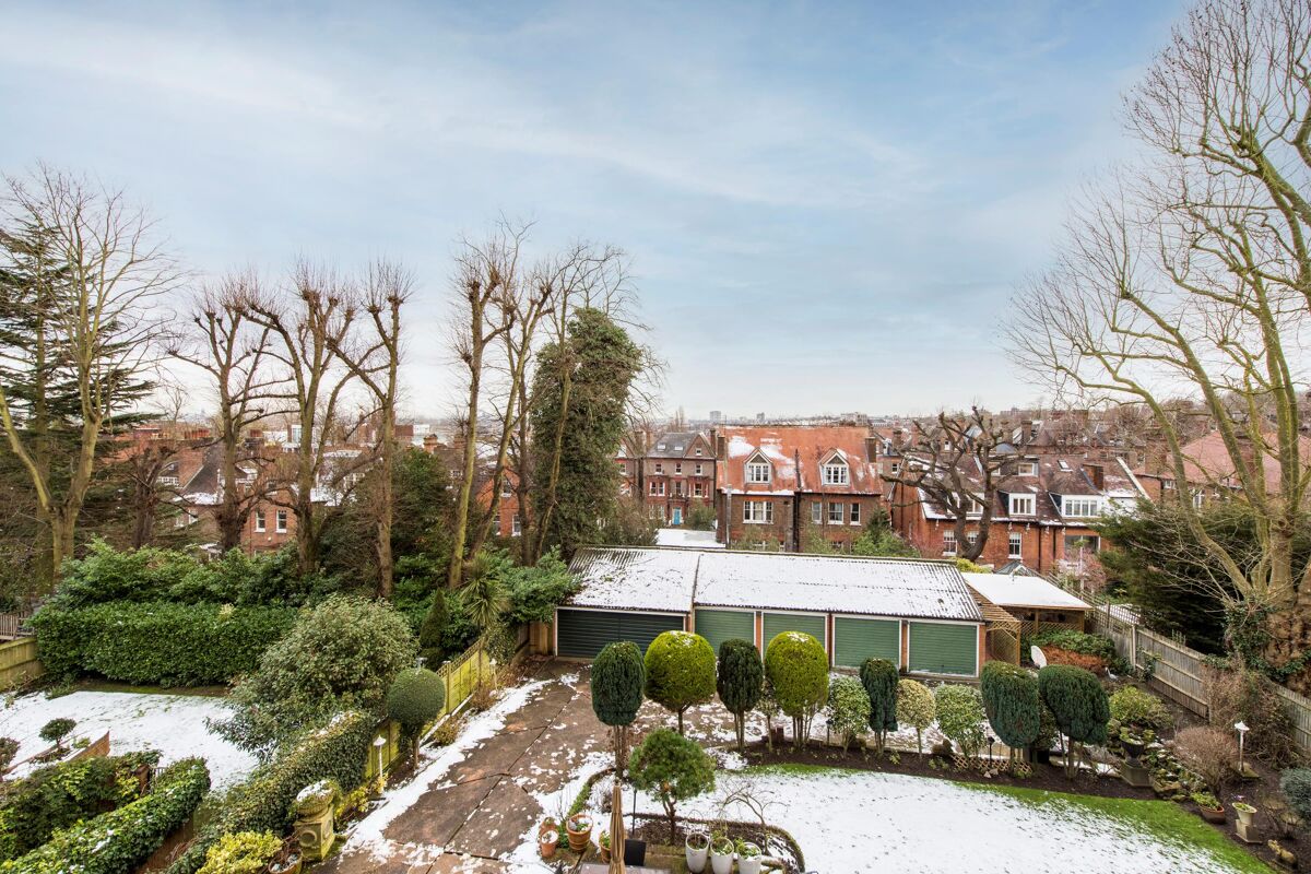 flat for sale in Maresfield Gardens, London, NW3 HAM012169492