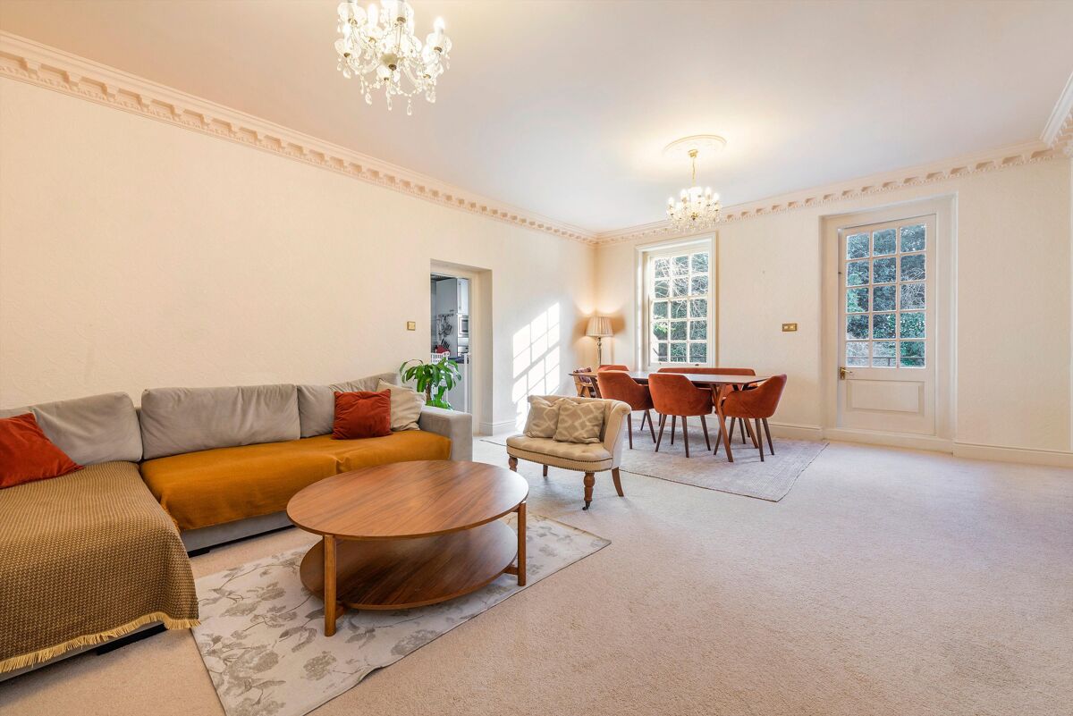 flat for sale in Redington Gardens, Hampstead, London, NW3