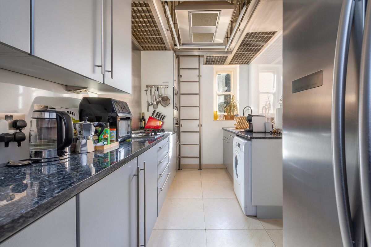 flat for sale in Redington Gardens, Hampstead, London, NW3