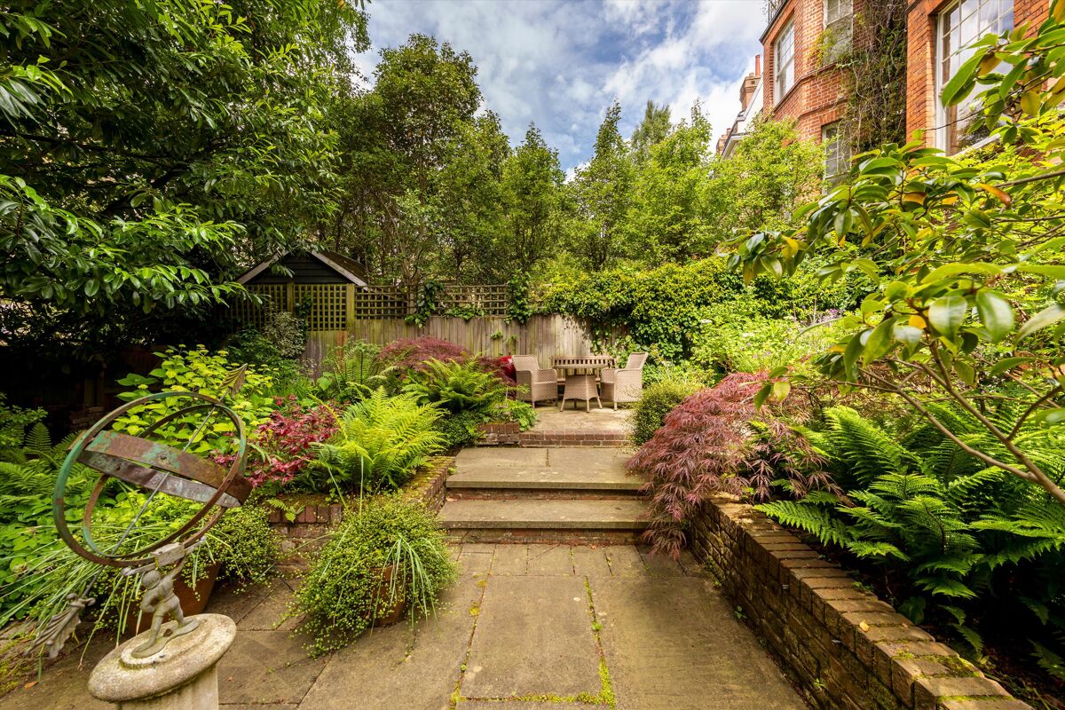 house for sale in Gainsborough Gardens, London, NW3 HAM012242718