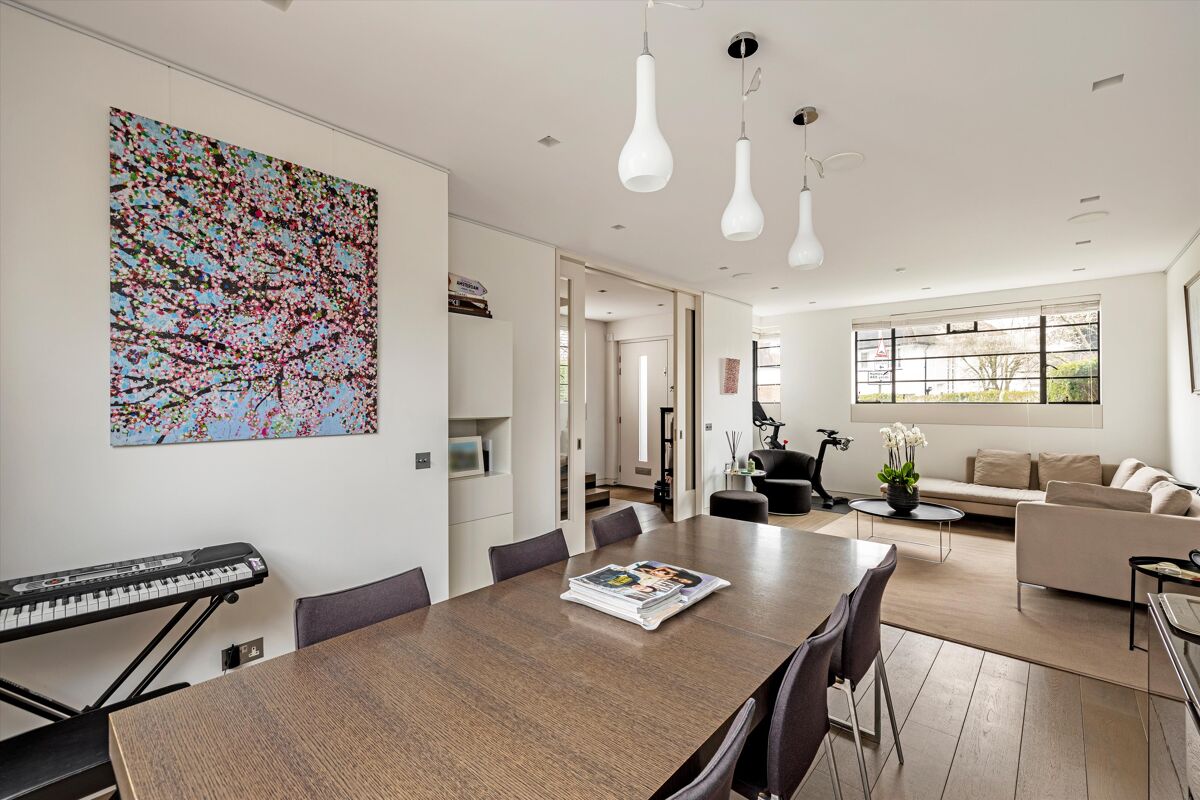 house for sale in Howard Walk, London, N2 HAM012299306 Knight Frank