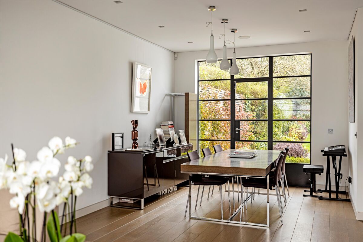 house for sale in Howard Walk, London, N2 HAM012299306 Knight Frank