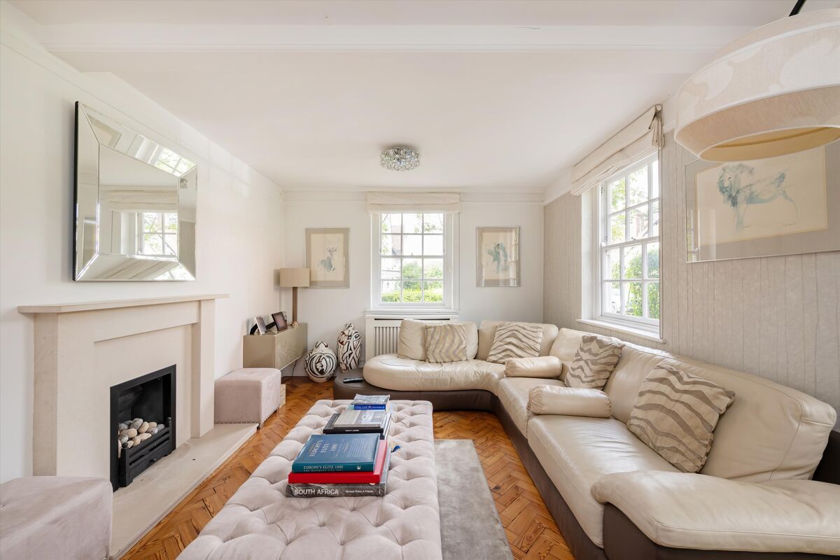 house for sale in Asmuns Hill, London, NW11 HAM012412283 Knight Frank