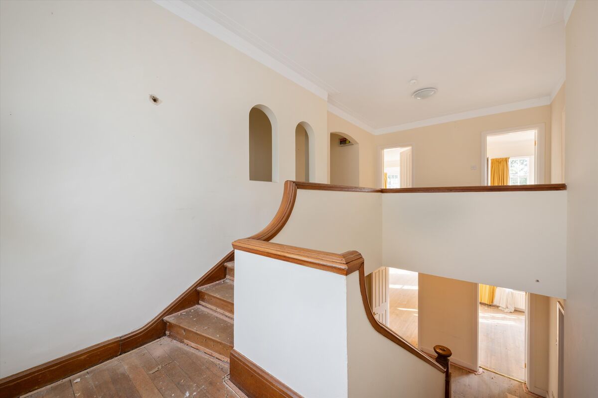 house for sale in Holne Chase, London, N2 HAM012450781 Knight Frank