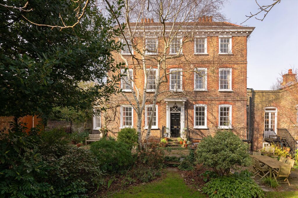 Image of Rosslyn Hill, London, NW3