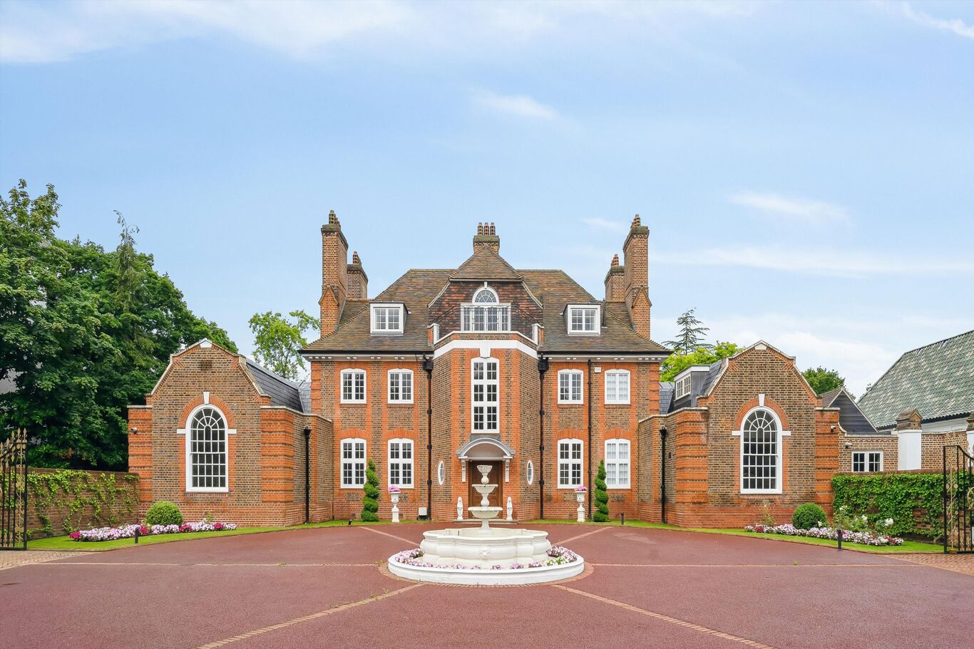 Image of The Bishops Avenue, London, N2
