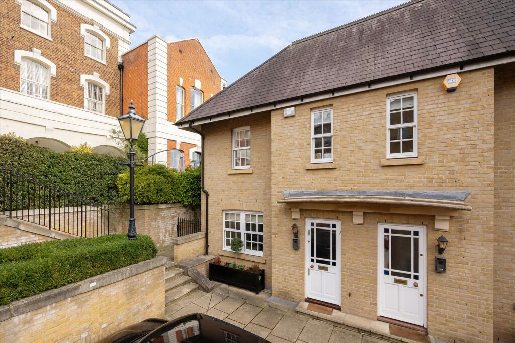 Image of Upper Hampstead Walk, London, NW3