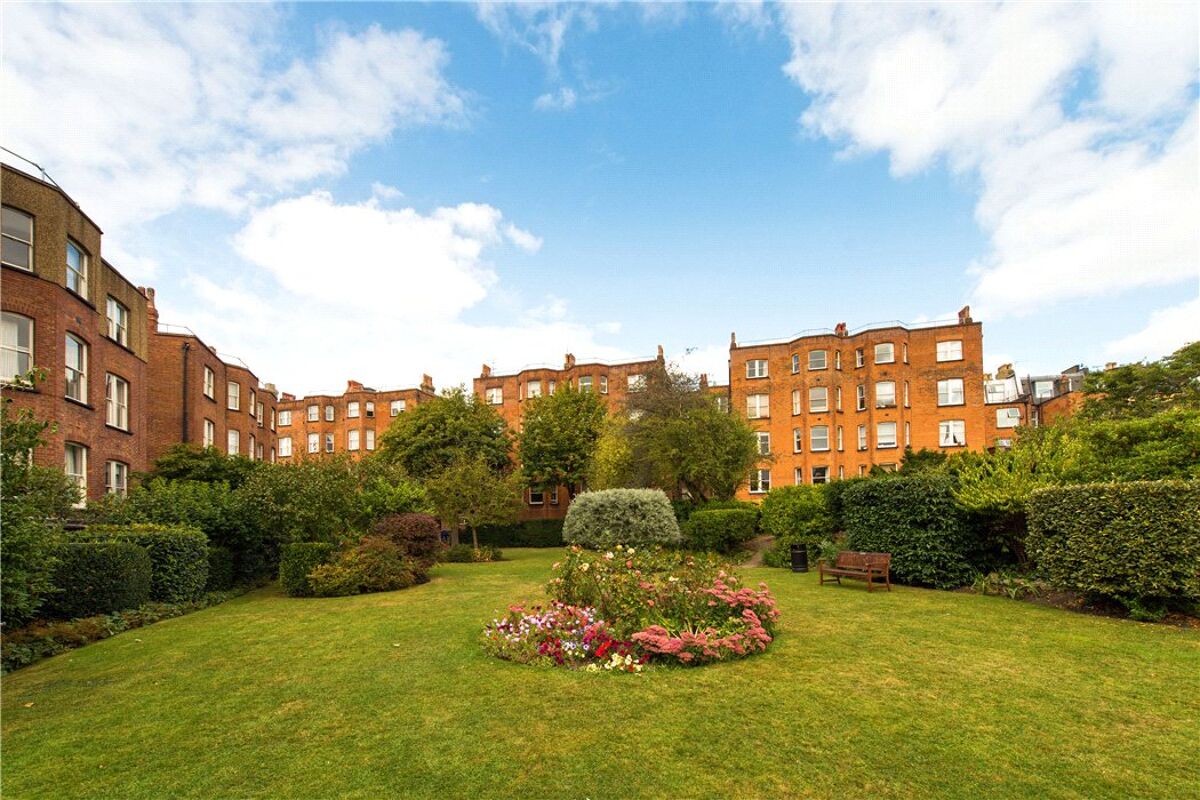 flat for sale in Avenue Mansions, Finchley Road, Hampstead, London, NW3