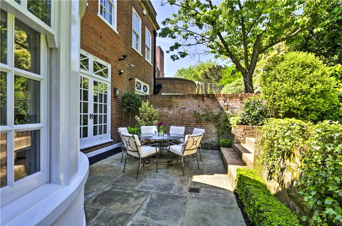 house for sale in Lyndhurst Road, Hampstead, London, NW3 - HAM110076 ...