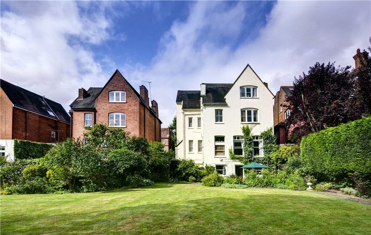 house for sale in Maresfield Gardens, London, NW3 HAM120127 Knight