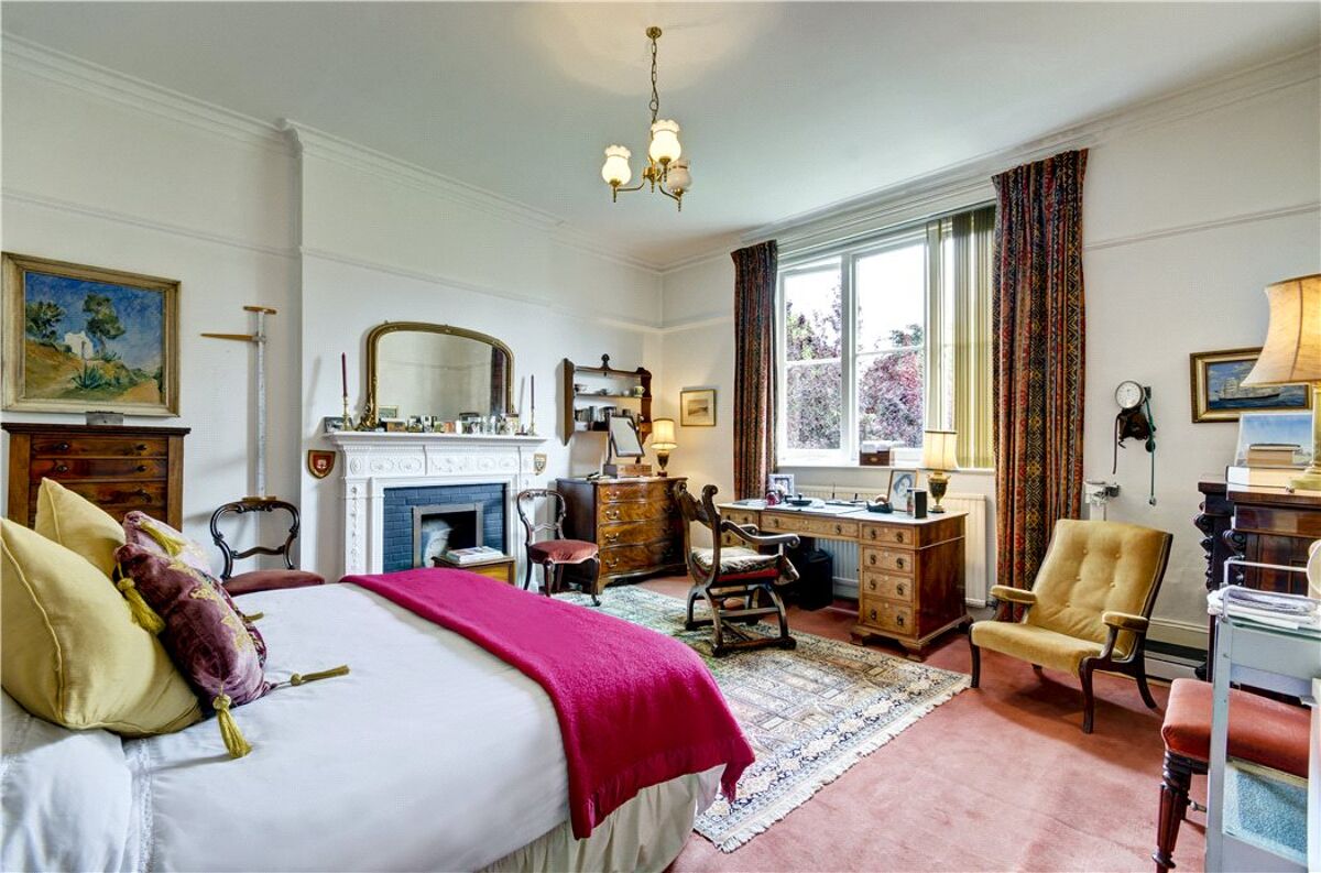 house for sale in Maresfield Gardens, London, NW3 HAM120127 Knight