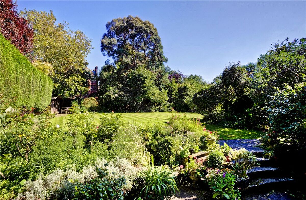 house for sale in Maresfield Gardens, London, NW3 HAM120127 Knight Frank