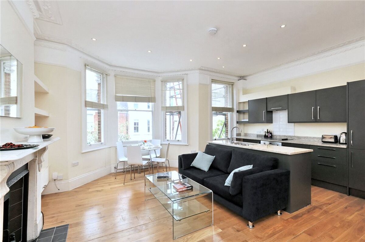 flat for sale in Pilgrims Lane, Hampstead, London, NW3 HAM140160