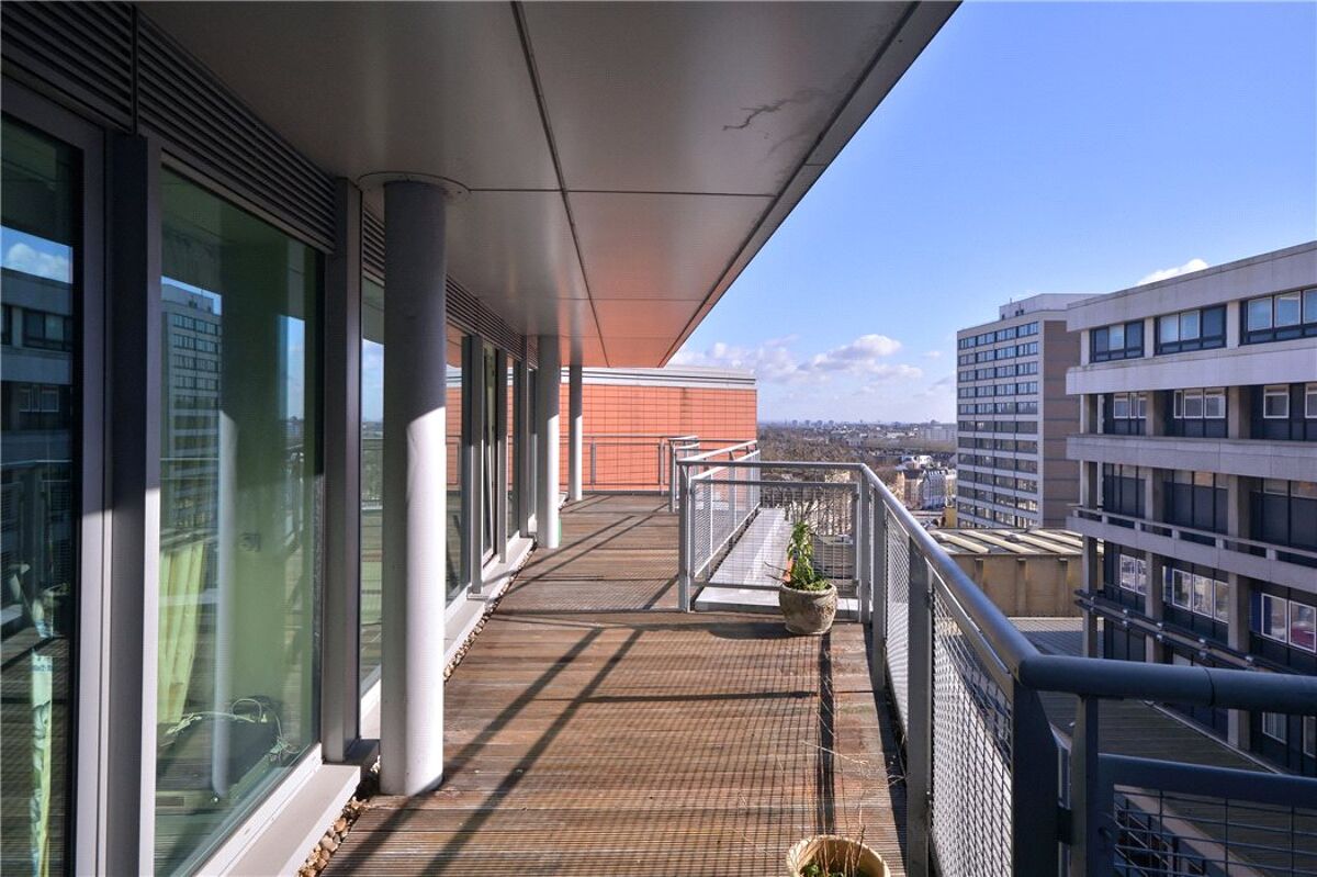 flat for sale in The Panoramic, 12 Pond Street, Hampstead, London, NW3