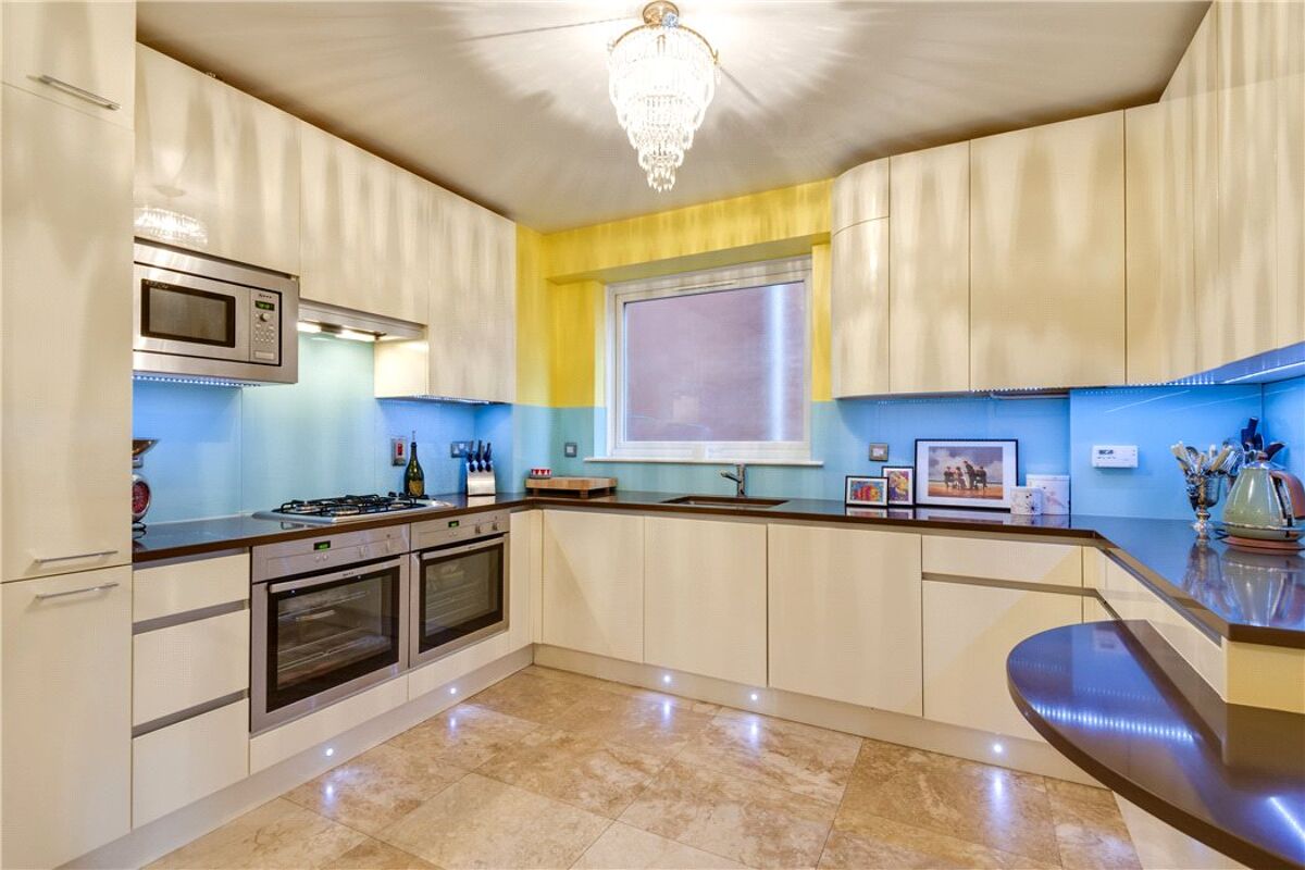 flat for sale in Lindfield Gardens, Hampstead, London, NW3 HAM160215