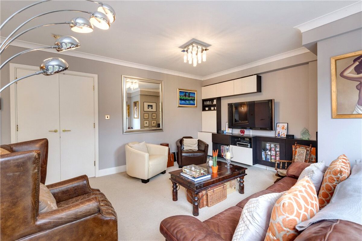 flat for sale in Lindfield Gardens, Hampstead, London, NW3 HAM160215