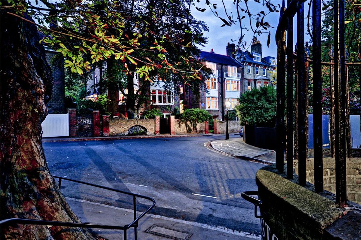 house for sale in Cannon Place, Hampstead, London, NW3 HAM160218