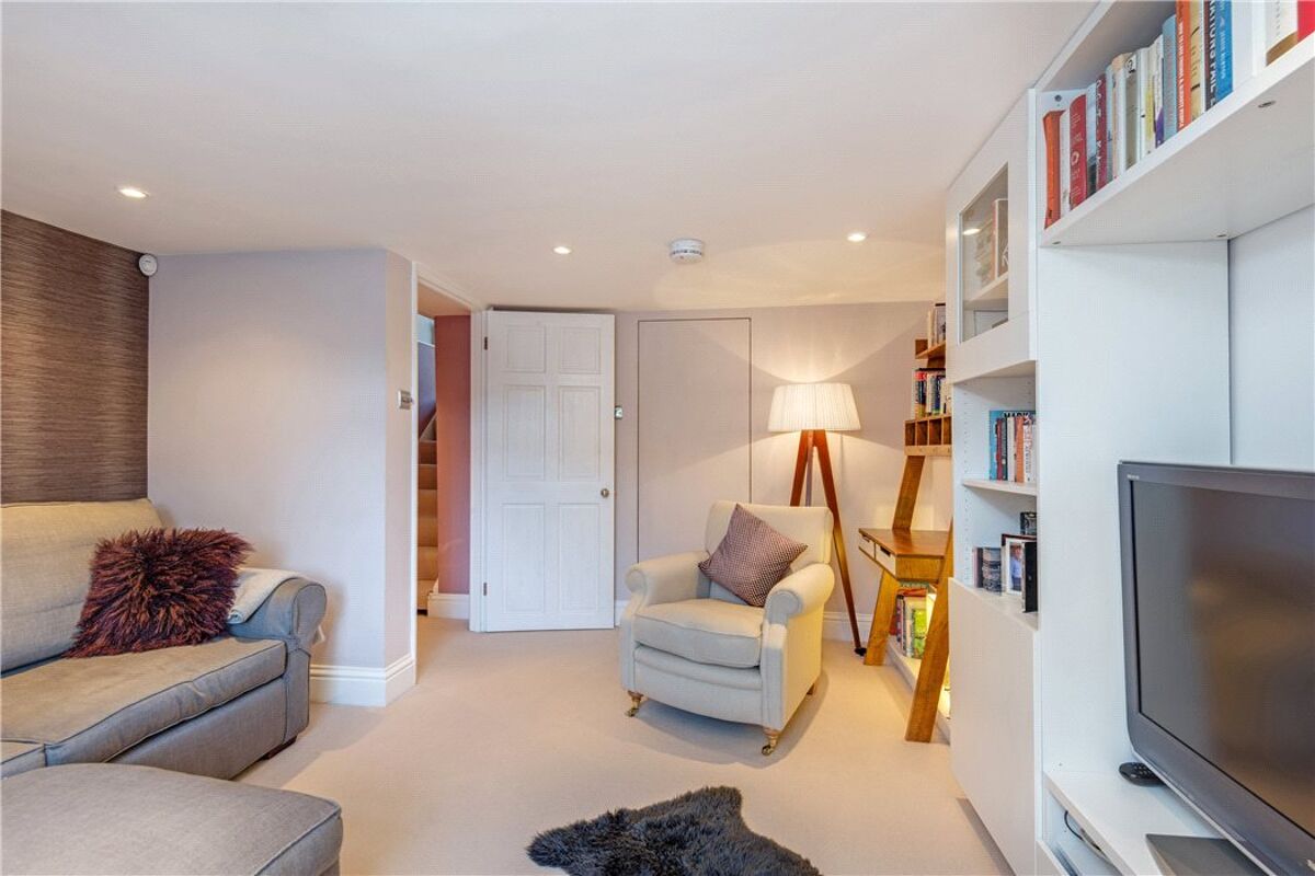 house for sale in North Hill, Highgate, London, N6 HAM160259 Knight