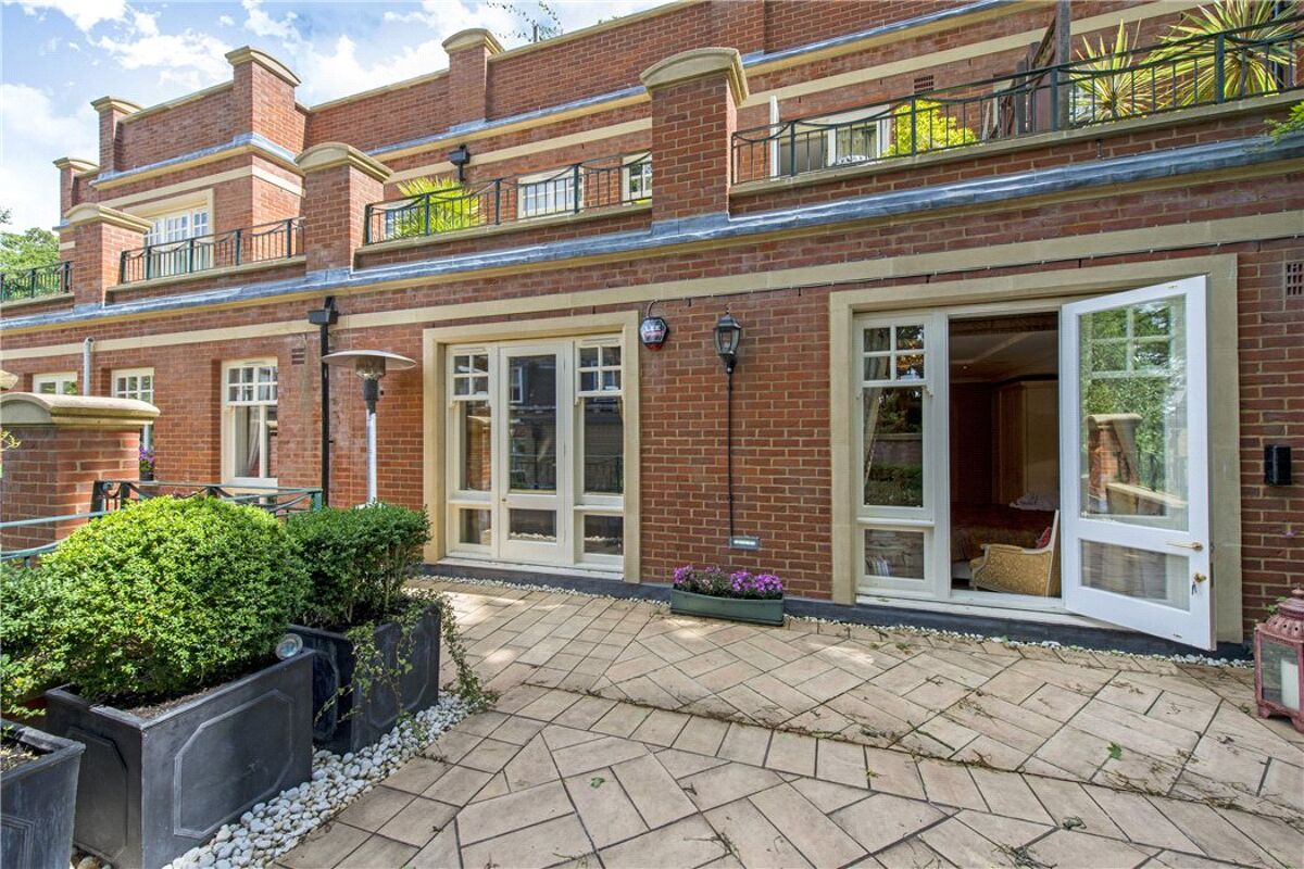 flat for sale in Pavilion Court, Frognal Rise, London, NW3 HAM170115
